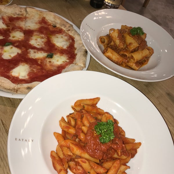 Orders were Burrata cheese, baby spinach with apples, homemade potato chips, margherita pizza, penne arrabiata (A must),rigatoni bolognese (average), recommend it to all