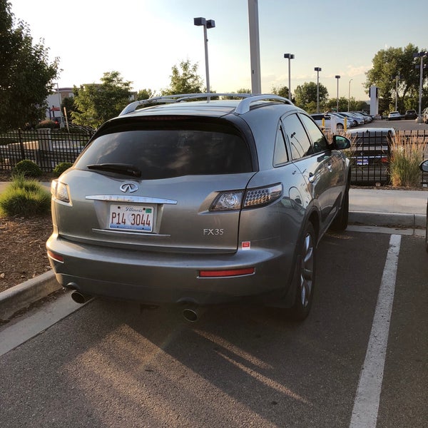 CarMax Car Dealership in Federal Heights
