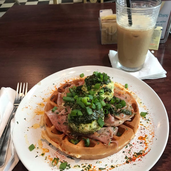 Great place! Waffles were delicious! I got the green egg and jam waffle and I loved it! Also great attention and service! 💕 I will come back everytime I travel to San Juan!