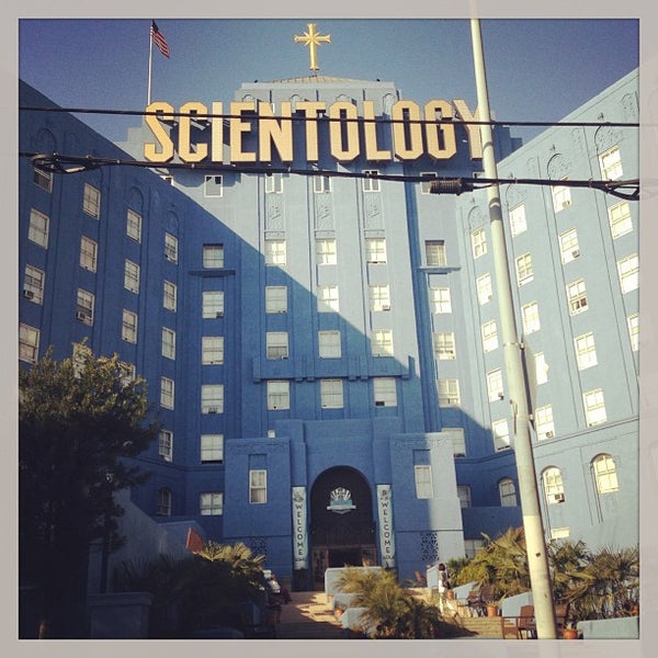 2/18/2013 tarihinde Ken P.ziyaretçi tarafından Church Of Scientology Los Angeles'de çekilen fotoğraf