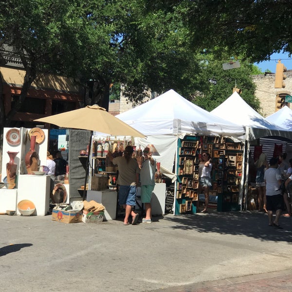 Scruffy's Souvenirs & Food Mart Gift Store in Downtown Austin