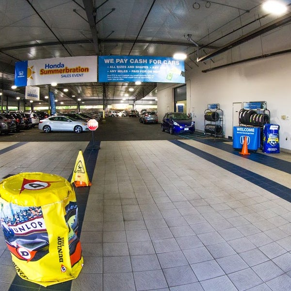 Parker Johnstone's Wilsonville Honda Car Dealership