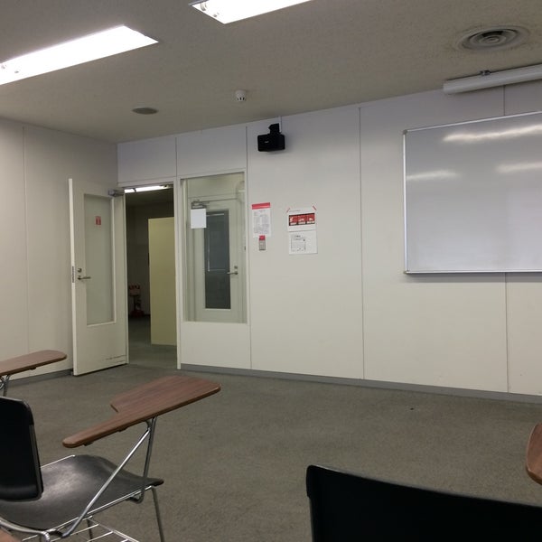 Foto scattata a Temple University Japan Azabu Hall da Yoshiaki il 5/23/2015