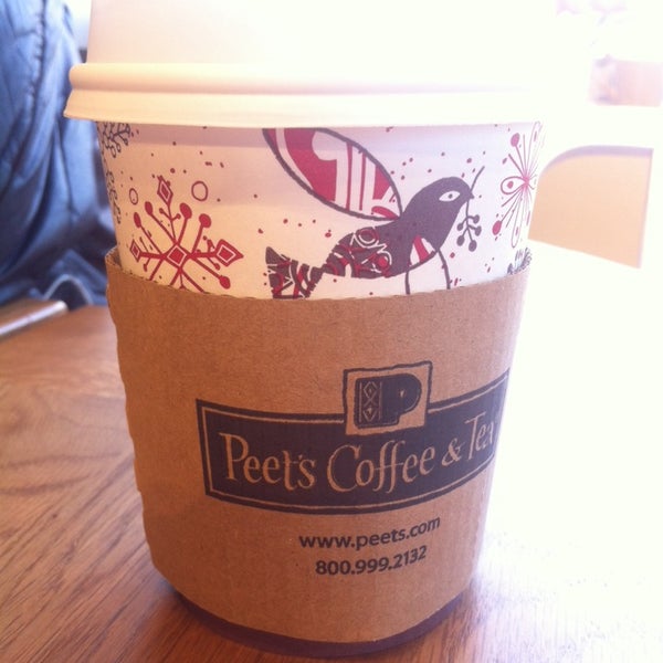 11/20/2014 tarihinde ᴡ T.ziyaretçi tarafından Peet&#39;s Coffee &amp; Tea'de çekilen fotoğraf