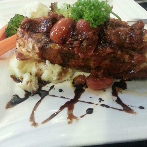 Little Pantry Cafe Ioi Mall