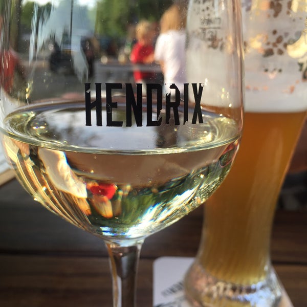 9/3/2016にNicky W.がHendrix Bar &amp; Restaurantで撮った写真