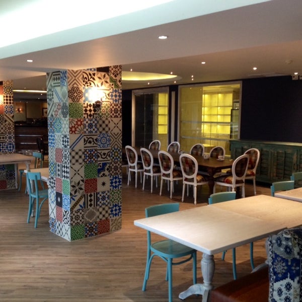 Harrys club. Harrys club. Эмблема дуэльного клуба гарри поттер. Harrys club. Книги о вампирах шарлин харрис.