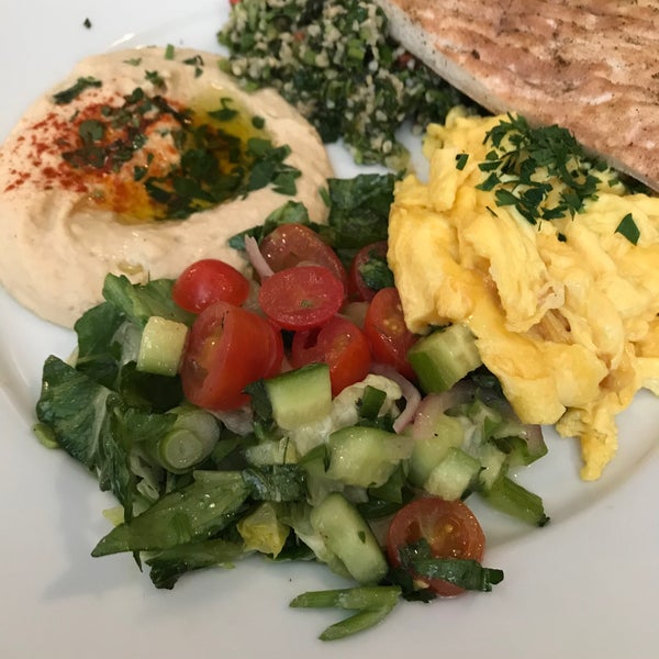 The middle eastern breakfast was great- pita was perfect and hummus was 💯