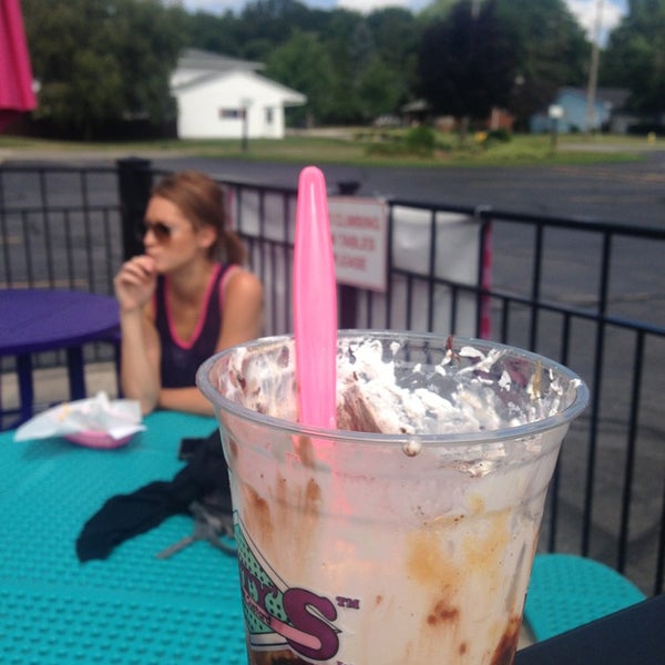 Zesty's Frozen Custard Green Bay'da Dondurmacı'da fotoğraflar