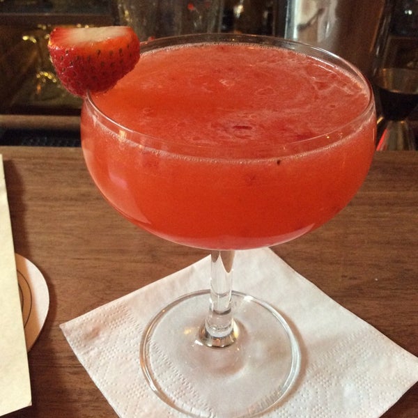 10/17/2014にMark B.がParish Cocktail Barで撮った写真