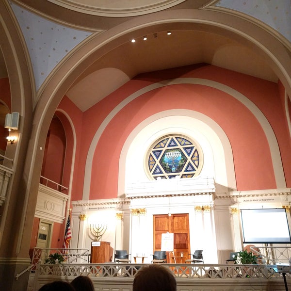 9/29/2016 tarihinde Steve V.ziyaretçi tarafından Sixth &amp; I Historic Synagogue'de çekilen fotoğraf