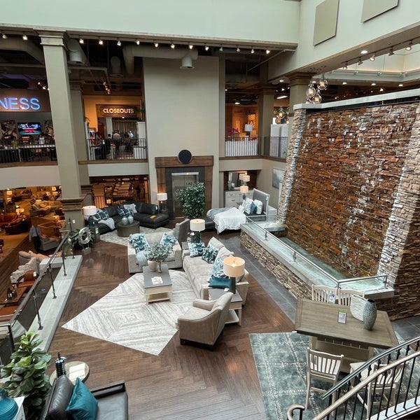 RC Willey Furniture and Home Store in Orem