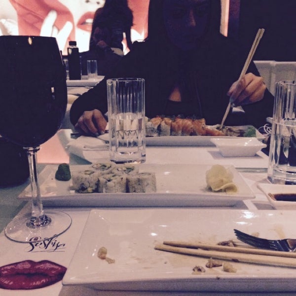 Foto tomada en Sushija  por Georgina P. el 9/27/2014
