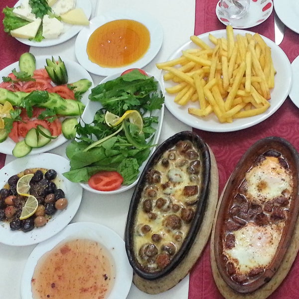 รูปภาพถ่ายที่ Yazıcılar Otel โดย Yazıcılar Otel เมื่อ 1/5/2014