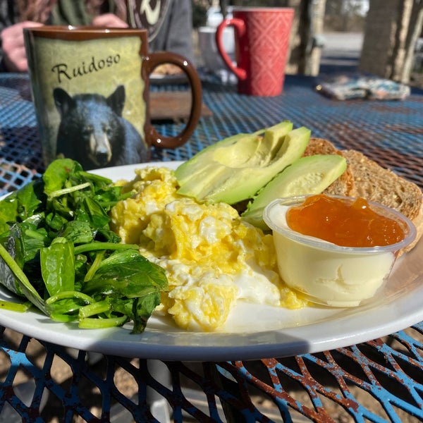 Rolling In Thyme & Dough Dripping Springs, TX