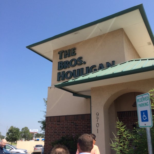 Brothers Houligan Restaurant (Now Closed) 9701 E 61st St