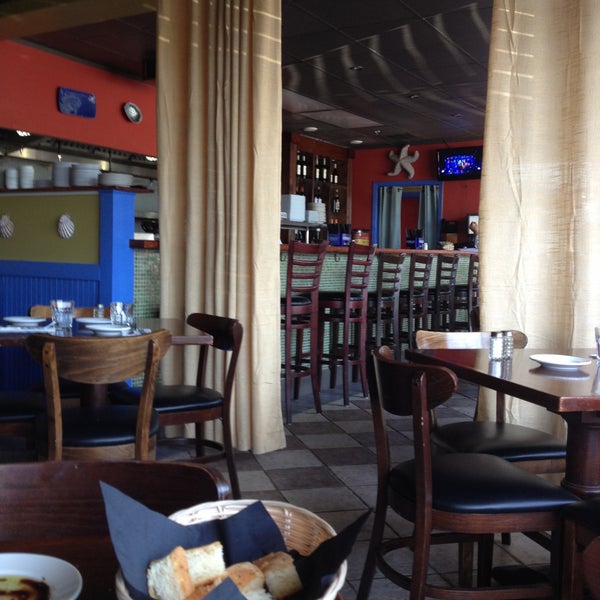 Mezza Luna Trattoria - Italian Restaurant