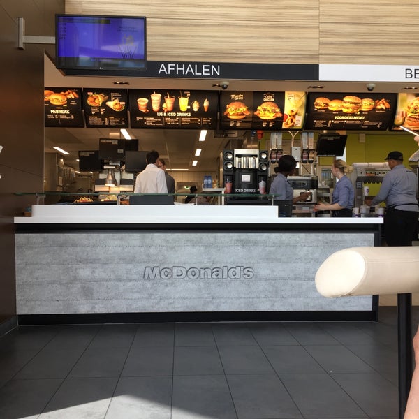 Das Foto wurde bei McDonald&#39;s von Rinus v. am 7/14/2018 aufgenommen
