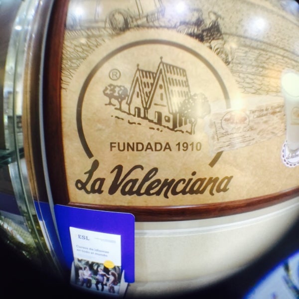 รูปภาพถ่ายที่ La Valenciana โดย Oliver V. เมื่อ 6/21/2015
