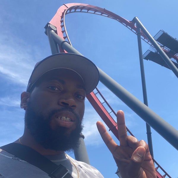 Photo taken at Six Flags Great America by Daylen C. on 8/18/2021