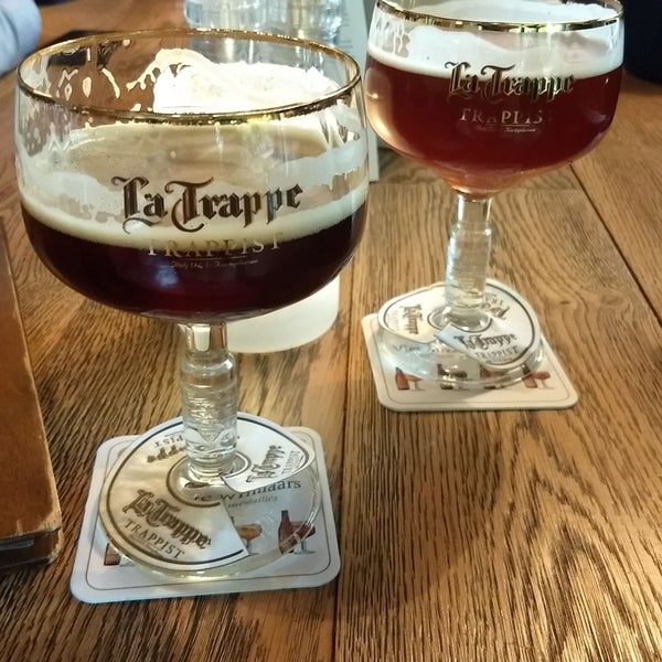 Foto diambil di Bierbrouwerij de Koningshoeven - La Trappe Trappist oleh Rudolf S. pada 11/5/2019