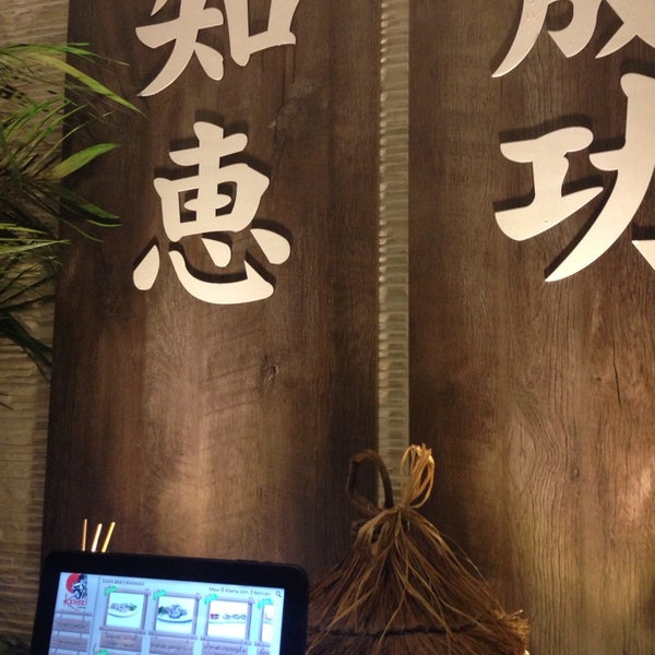 Foto diambil di Kensei Sushi Bar oleh Keith S. pada 2/23/2014