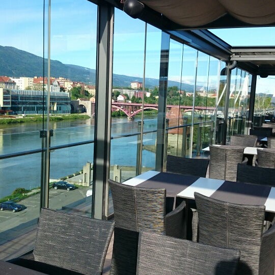 Foto tomada en Hotel City Maribor  por Nataliya D. el 5/14/2014