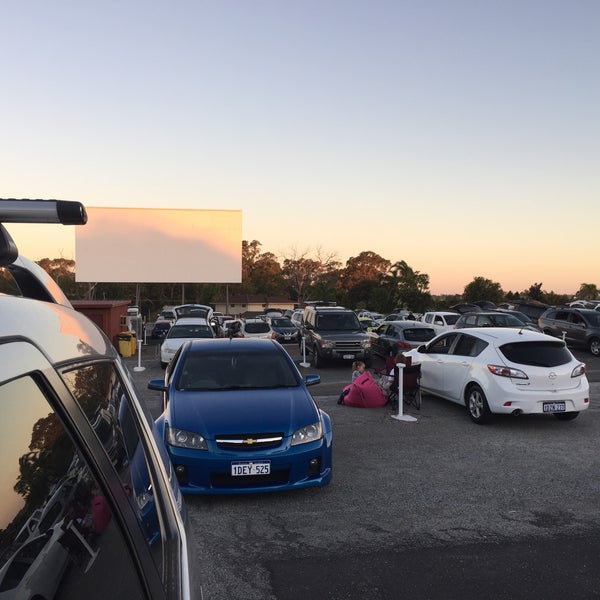 Galaxy Drive In Theatre 3 tips