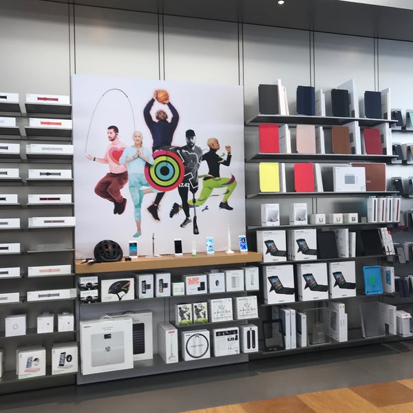 Apple Evergreen Walk South Windsor, CT