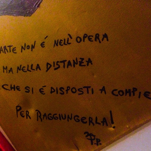 รูปภาพถ่ายที่ La Strada โดย Alessandra D. เมื่อ 3/11/2014