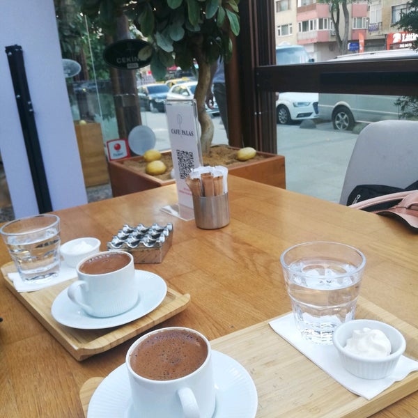 Photo taken at Cafe Palas by Emine Nilüfer Akgür Ö. on 9/1/2020