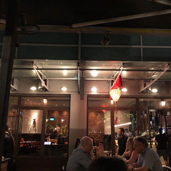 Foto diambil di The Pelican Seafood Bar + Grill oleh Bob C. pada 2/27/2018