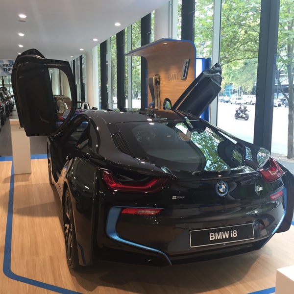 BMW Melbourne (Southbank) - Auto Dealership in Southbank