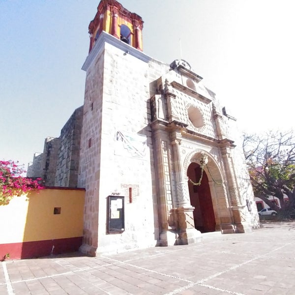 Photos at Iglesia de San Matías Jalatlaco - 6 tips from 637 visitors Photos at Iglesia de San Matías Jalatlaco - 6 tips from 637 visitors