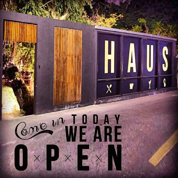 รูปภาพถ่ายที่ HAUS - Café × Bar โดย Haus C. เมื่อ 2/1/2014