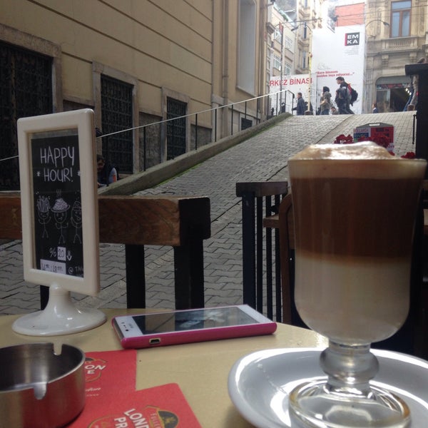 3/1/2016 tarihinde Miray Yıldızziyaretçi tarafından Tag Cafe &amp; Bistro Istanbul'de çekilen fotoğraf