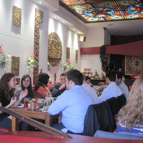 Foto diambil di Thai Thai East Restaurant oleh Thai Thai East Restaurant pada 1/6/2014