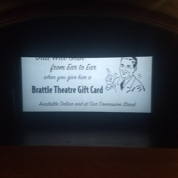 รูปภาพถ่ายที่ Brattle Theatre โดย Kit K. เมื่อ 6/15/2019