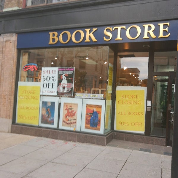 Photo taken at Rodney&#39;s Bookstore by Kit K. on 8/27/2020