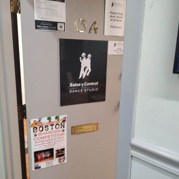 Salsa Y Control Dance Studio Allston, MA