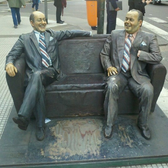Estatua de Borges y Álvarez (Olmedo y Portales ...