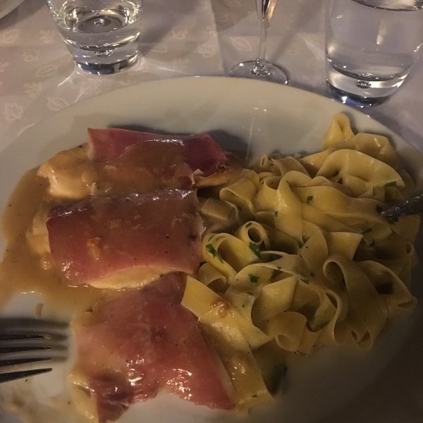 Photo taken at Bella Napoli by Milica N. on 5/16/2018