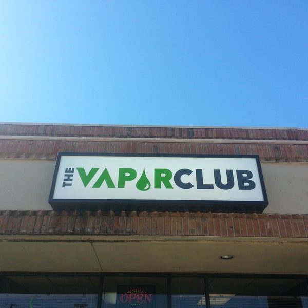 Foto tirada no(a) The Vapor Club por The Vapor Club em 1/6/2014