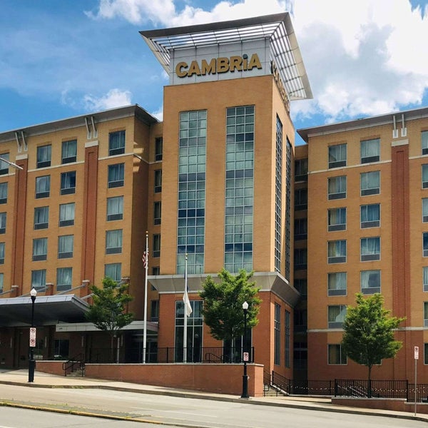 รูปภาพถ่ายที่ Cambria Hotel Pittsburgh - Downtown โดย Cambria Hotel Pittsburgh - Downtown เมื่อ 7/29/2022