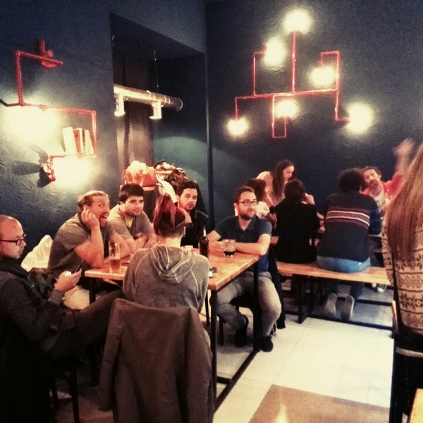 10/3/2014 tarihinde Basil G.ziyaretçi tarafından Tubo bar'de çekilen fotoğraf
