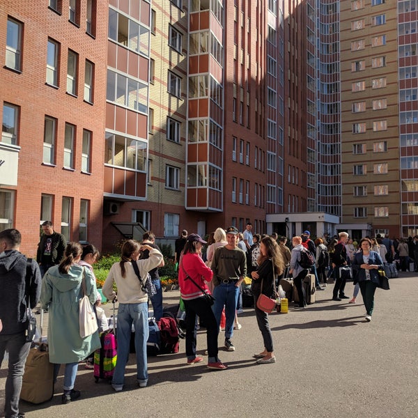 Общежитие вшэ москва дубки. Городок дубки. Студенческий городок дубки. Общежитие дубки ниу вшэ. Городок дубки.