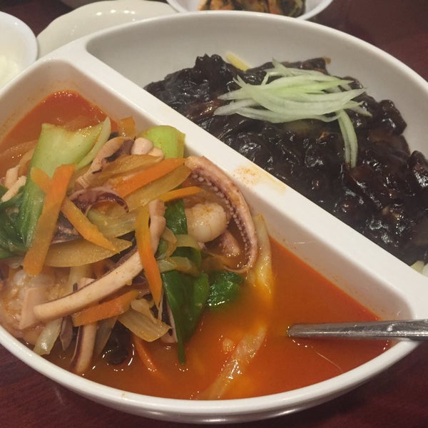 Korean-style Chinese food, decent not great. Service is quick, especially good for weekday lunches. The black bean noodle & spicy seafood noodles are stables, you get try both with half portions.