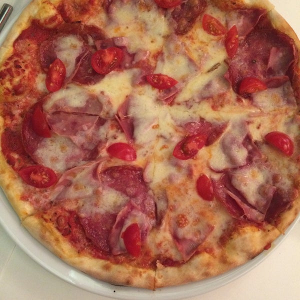 Photo taken at Vapiano by Victoria F. on 12/5/2014