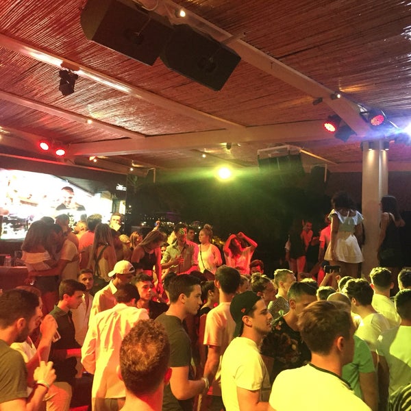 Photo taken at Paradise Club Mykonos by Begüm B. on 7/13/2017