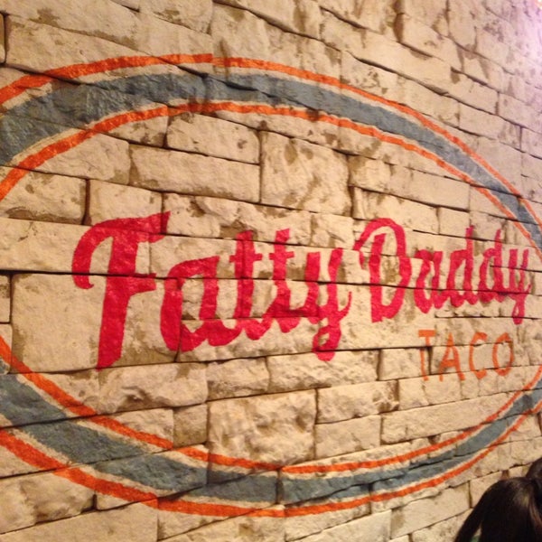 8/17/2014 tarihinde Peter F.ziyaretçi tarafından Fatty Daddy Taco'de çekilen fotoğraf